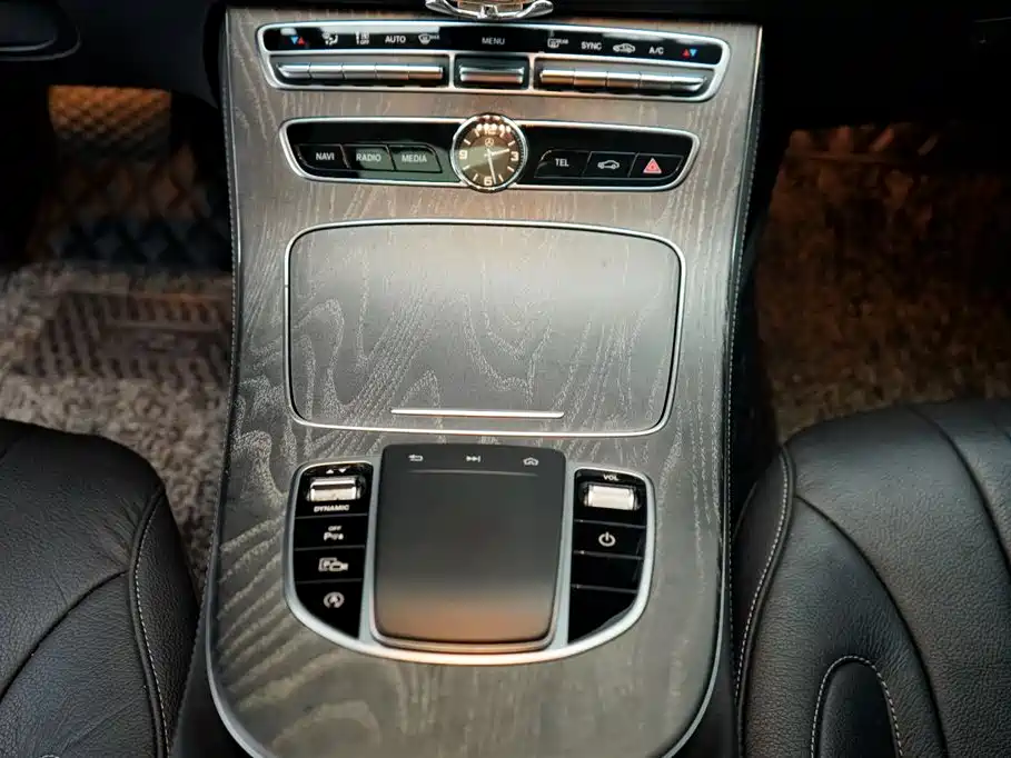 Mercedes-Benz CLS 2020 — фото 19