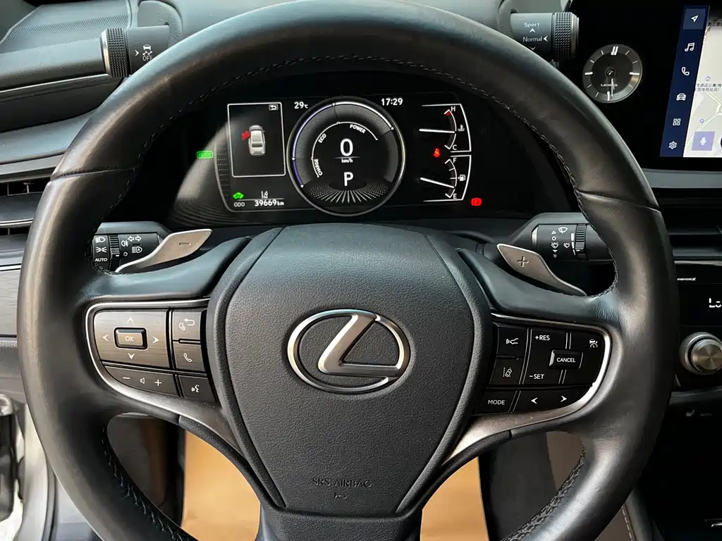 Lexus ES 2023 — фото 19