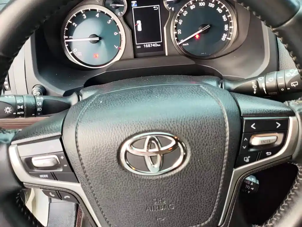 Toyota Prado 2019 — фото 5