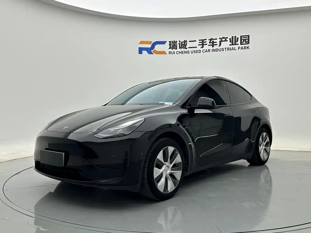 Tesla Model Y 2023 — фото 1