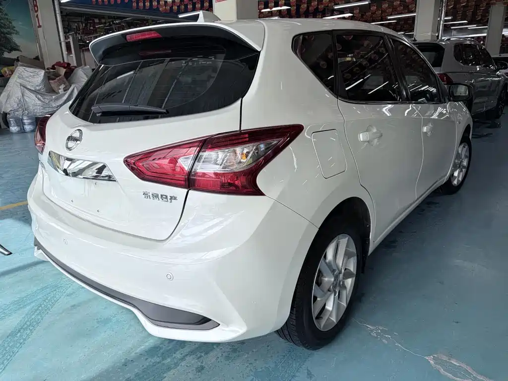 Nissan Tiida 2021 — фото 18