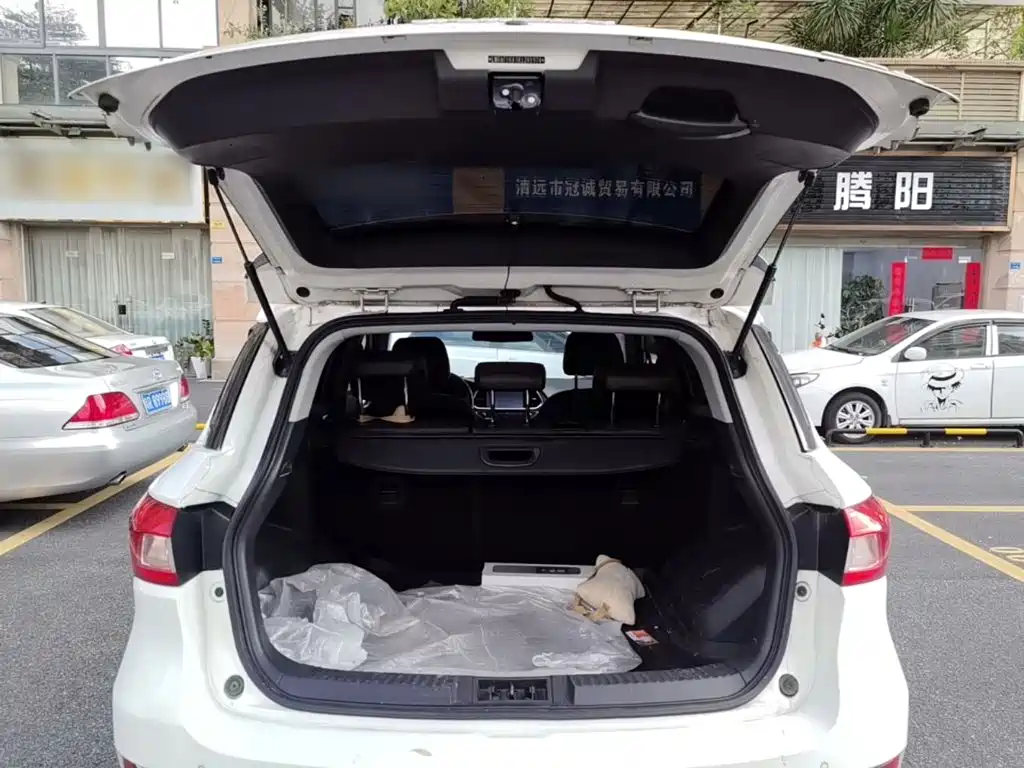 GAC Trumpchi GS4 2017 — фото 19