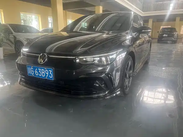 Volkswagen Golf 2023