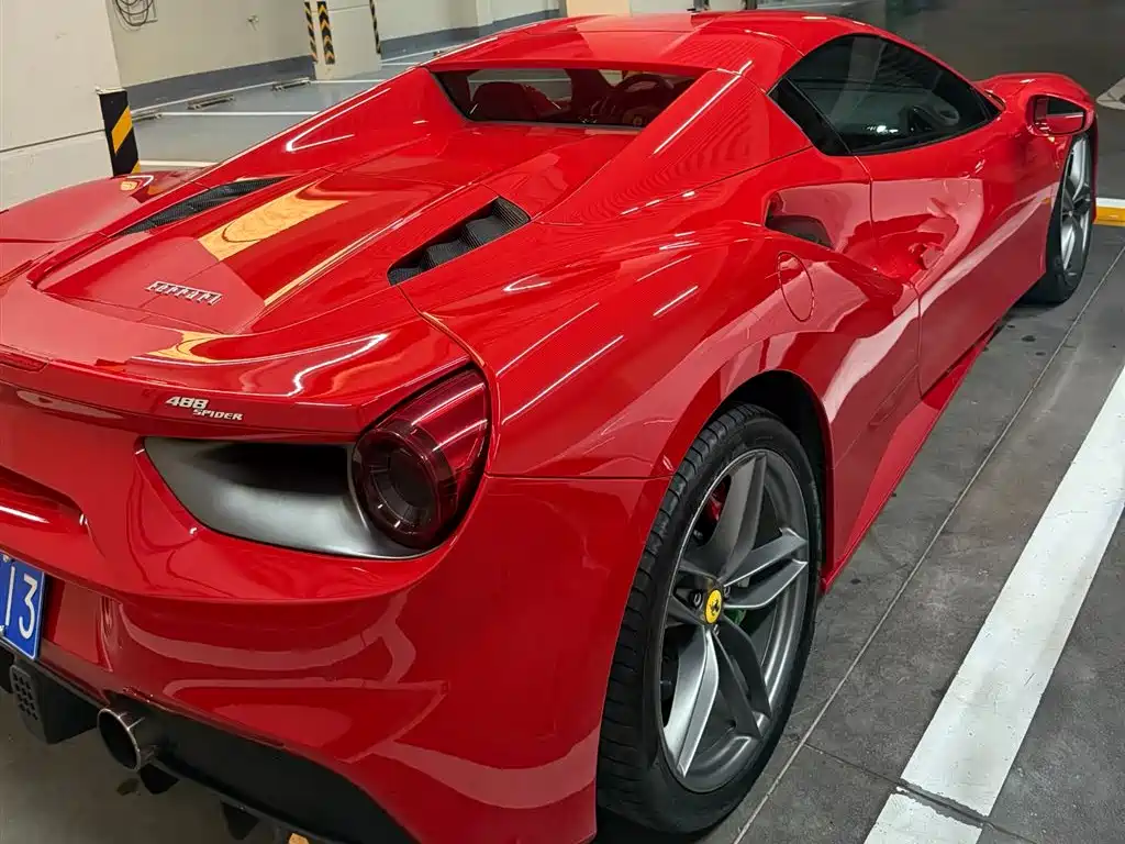 Ferrari 488 2017 — фото 4