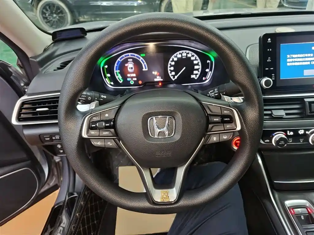 Honda Accord 2019 — фото 11