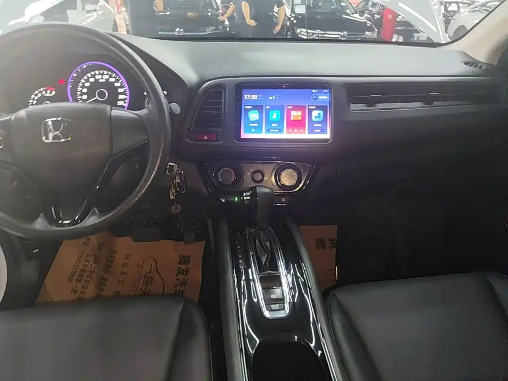Honda Vezel 2016 — фото 13