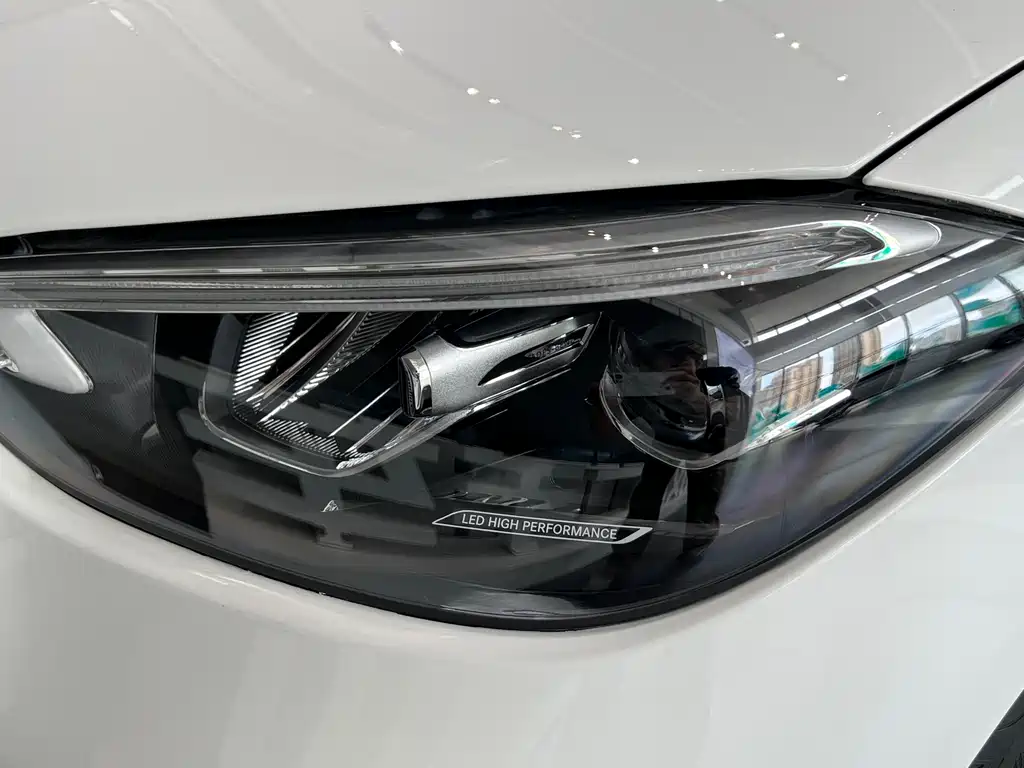 Mercedes-Benz C-Class 2022 — фото 23