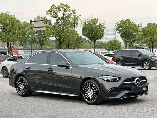 Mercedes-Benz C-Class 2022