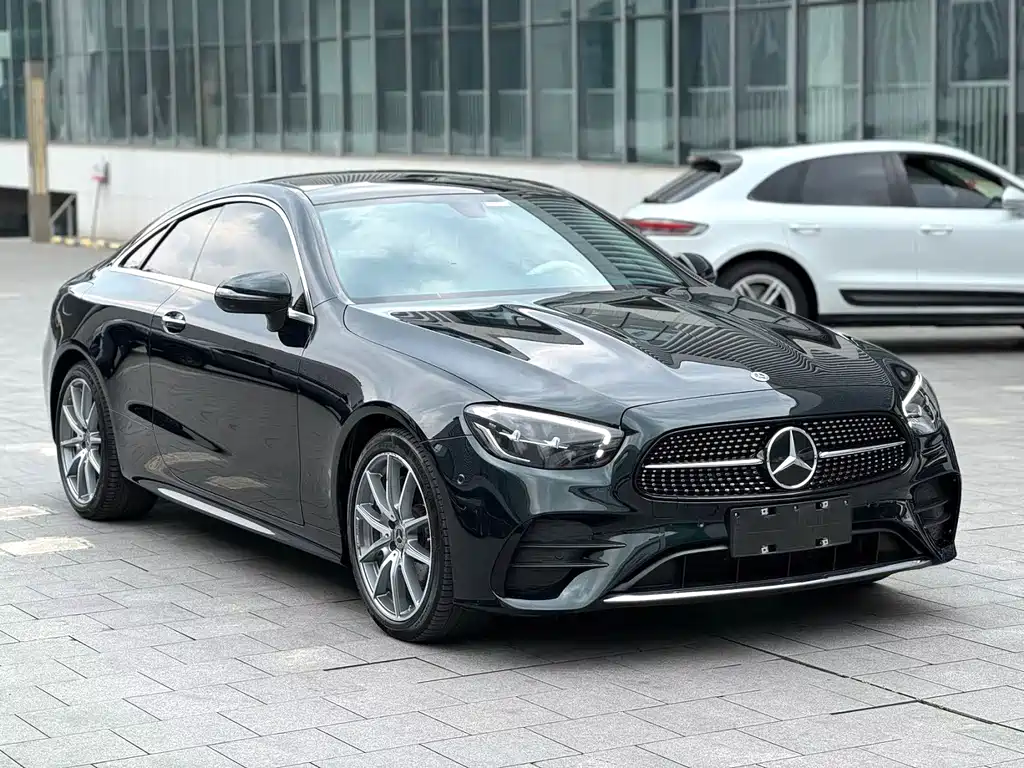 Mercedes-Benz E-Class 2023 — фото 3