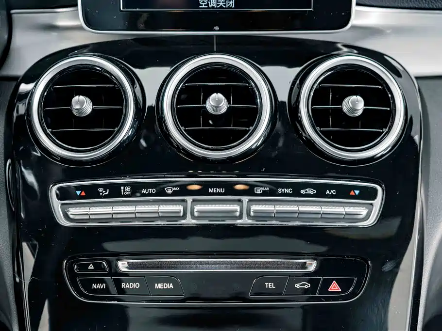 Mercedes-Benz C-Class 2018 — фото 11