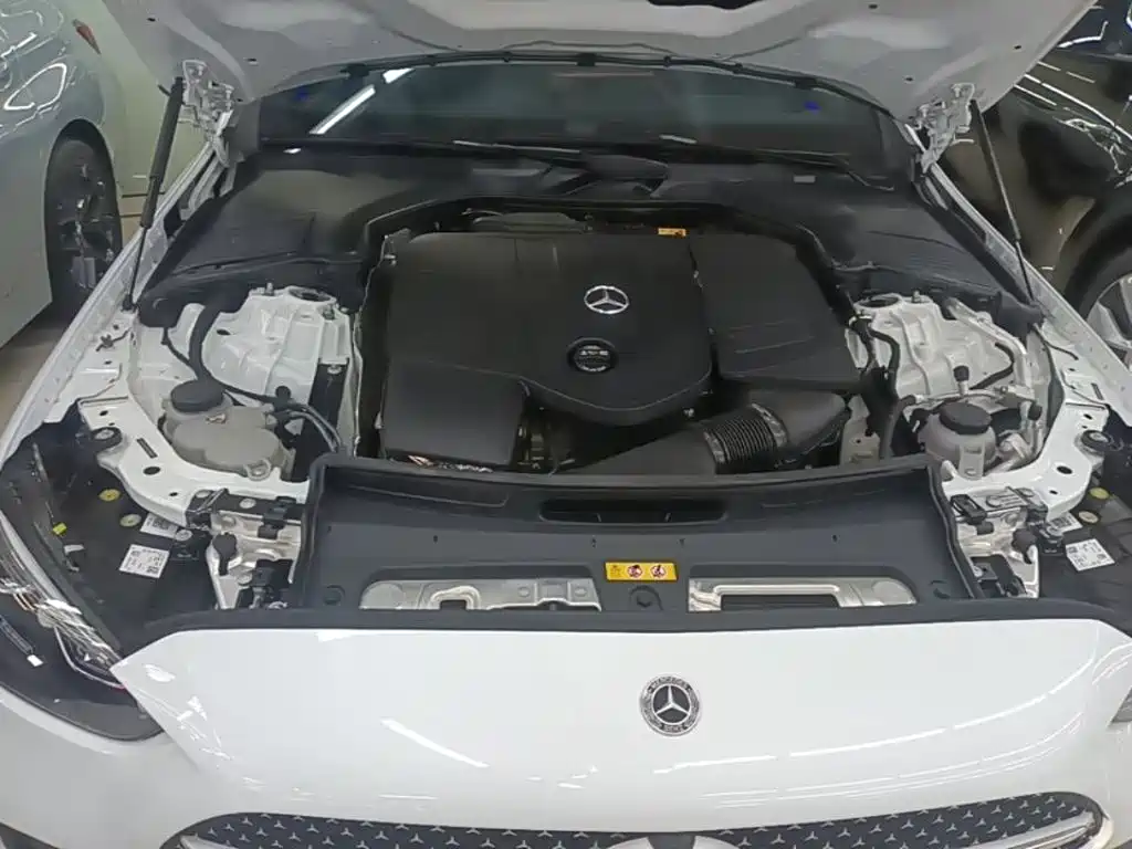 Mercedes-Benz C-Class 2023 — фото 20