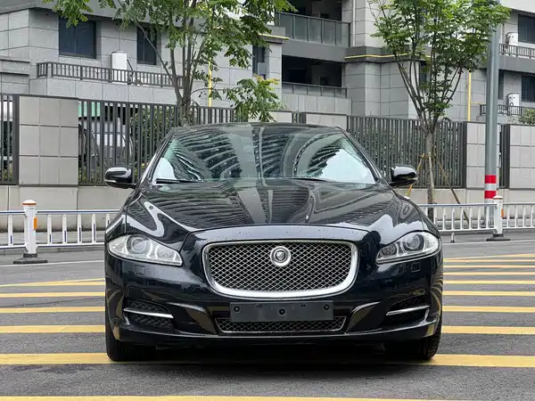 Jaguar XJ 2012
