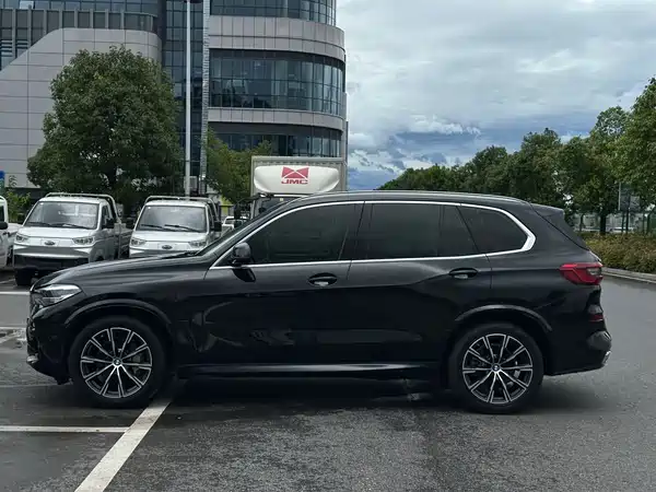 BMW X5 2019