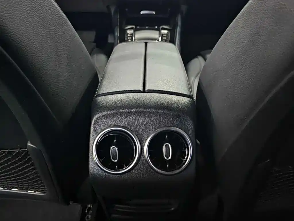 Mercedes-Benz GLB 2021 — фото 10