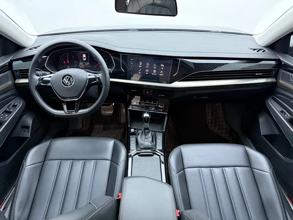 Volkswagen Passat PHEV 2022 — фото 10