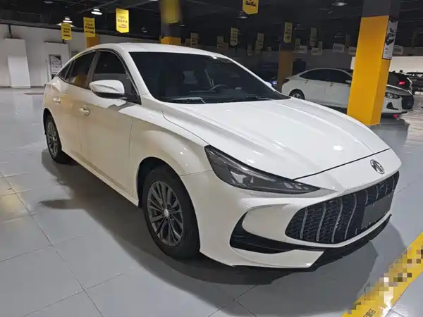 MG MG5 2025