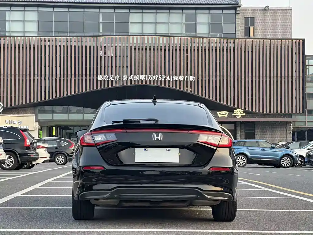 Honda Civic 2023 — фото 16