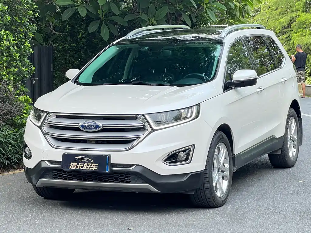 Ford Edge 2017 — фото 1