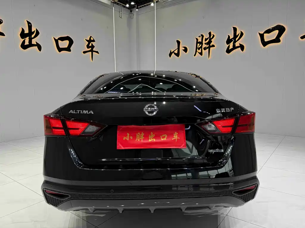 Nissan Teana 2022