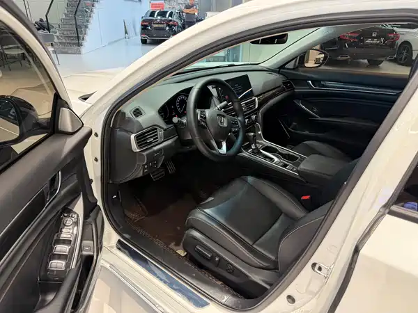 Honda Accord 2022