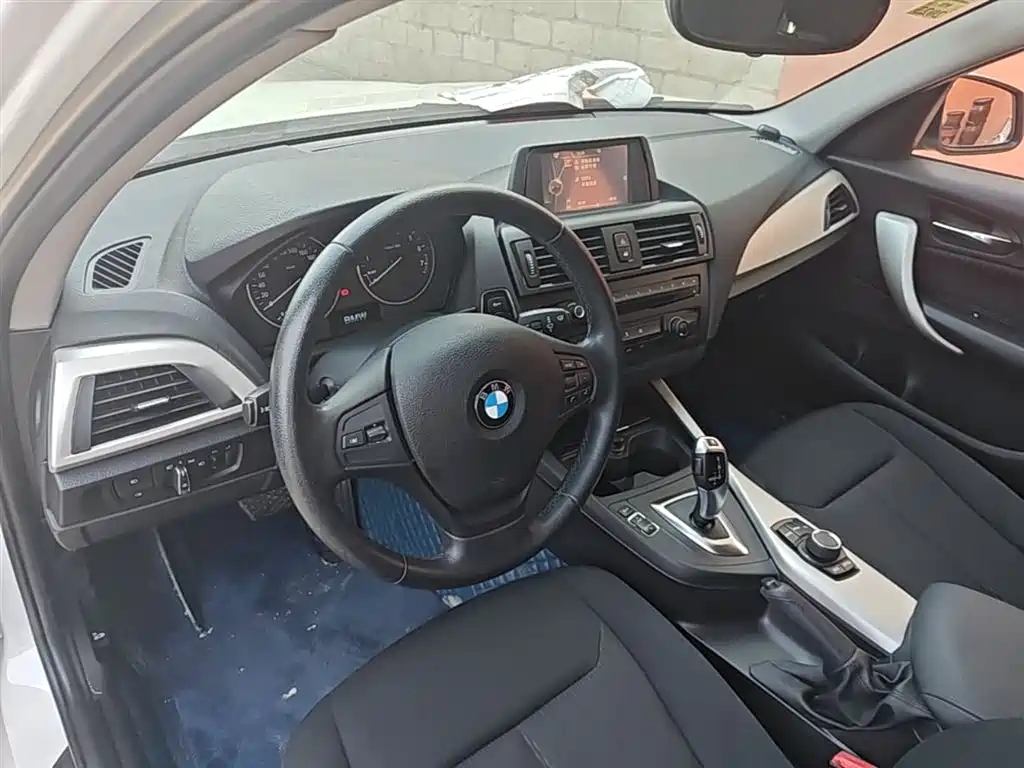 BMW 1 Series 2015 — фото 10