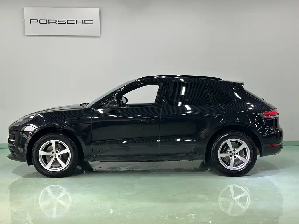 Porsche Macan 2021 — фото 2