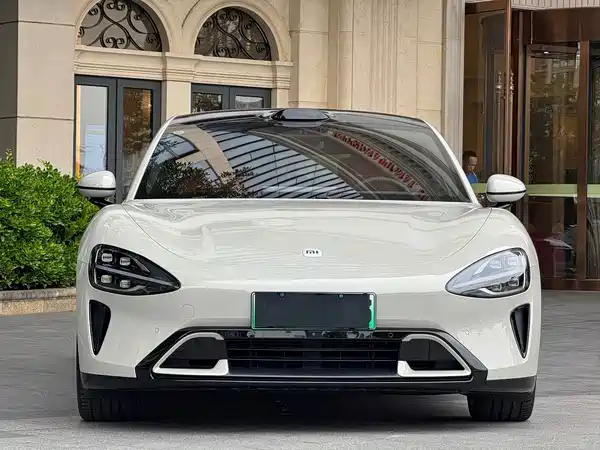 Xiaomi SU7 2025