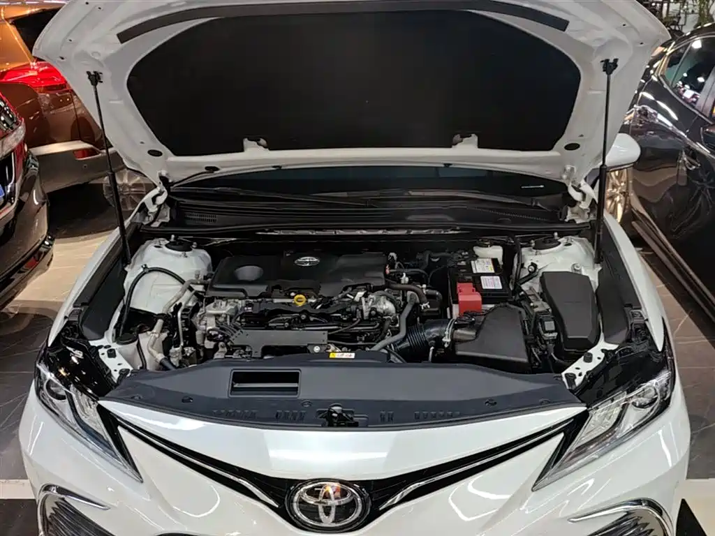 Toyota Camry 2022 — фото 20