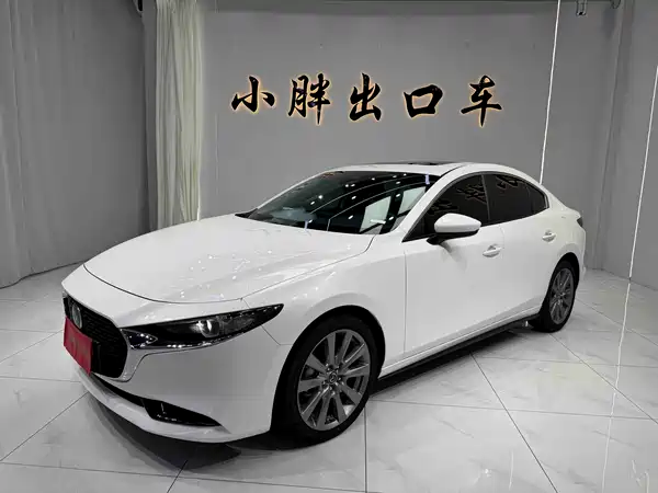 Mazda 3 Axela 2022