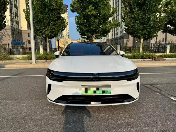Zeekr 007GT 2025