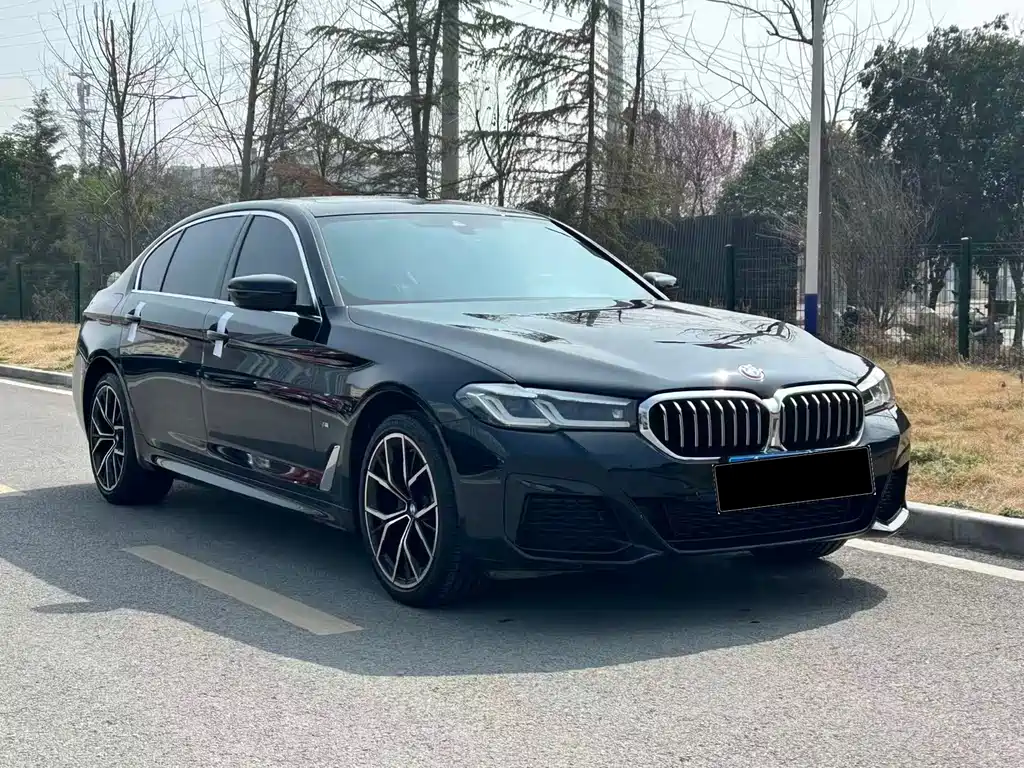 BMW 5 Series 2023