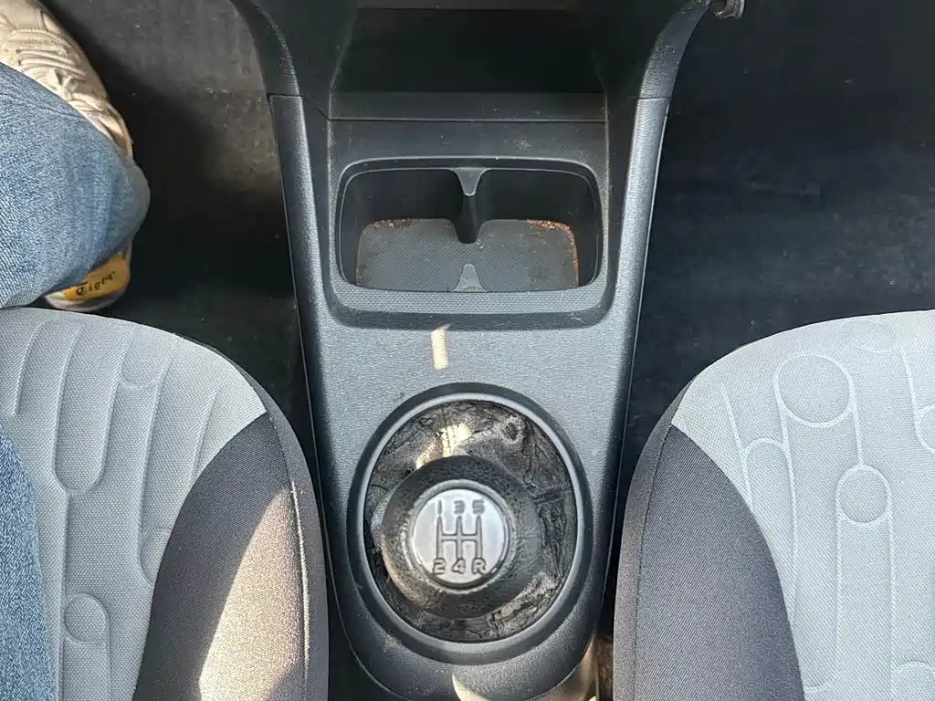 Suzuki Alto 2015 — фото 20