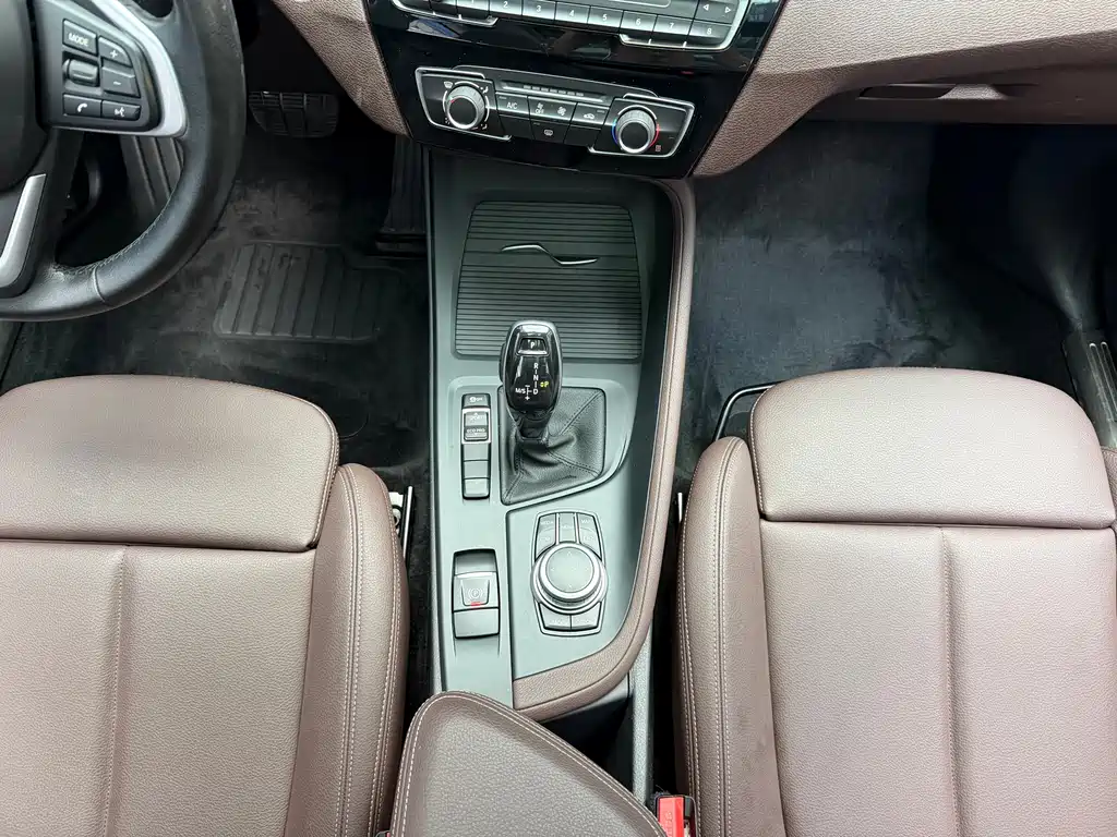 BMW X1 2022 — фото 12