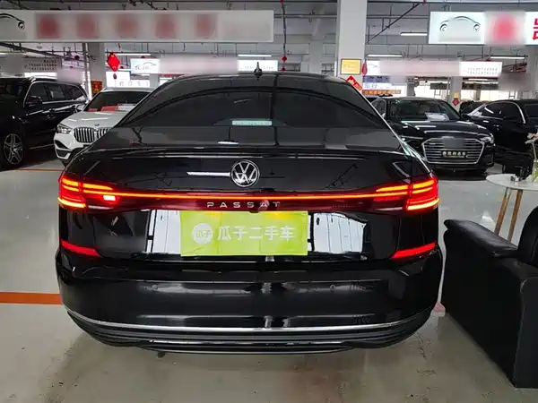 Volkswagen Passat 2025