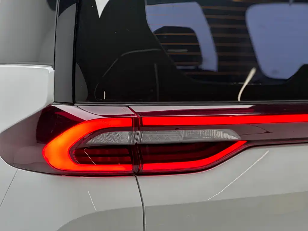 GAC Motor Trumpchi M6 2023 — фото 18