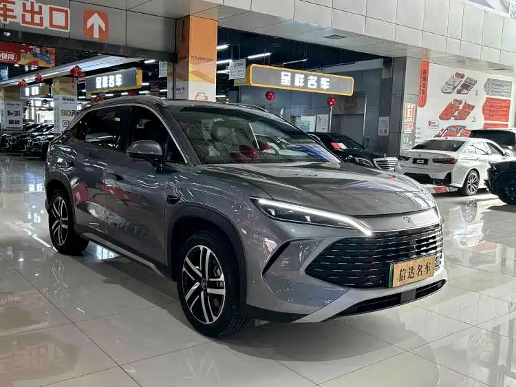 BYD L DM-i 2025 — фото 3