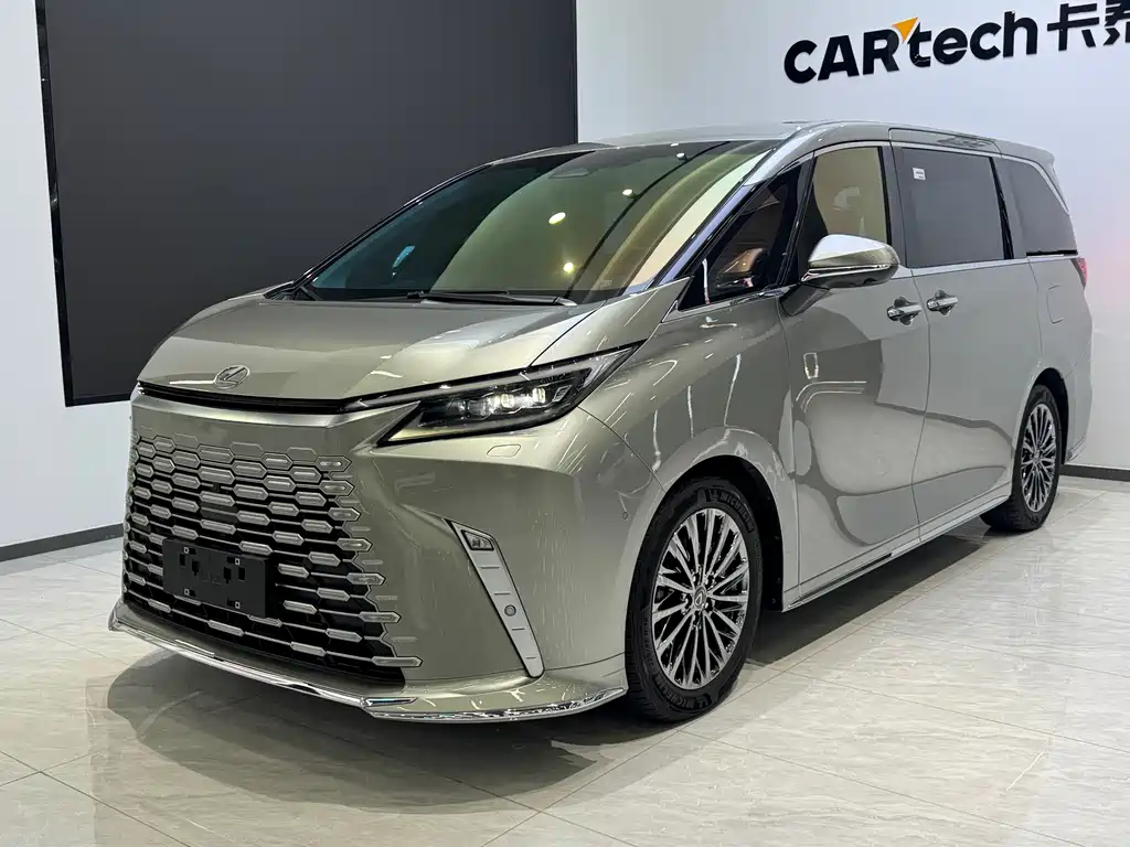 Lexus LM 2024