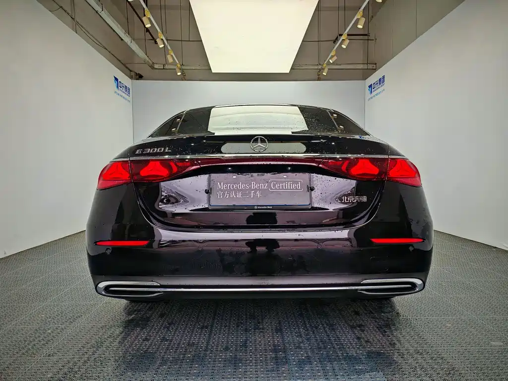 Mercedes-Benz E-Class 2025