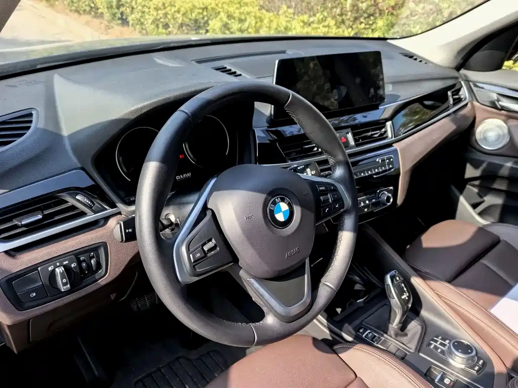 BMW X1 2021 — фото 4