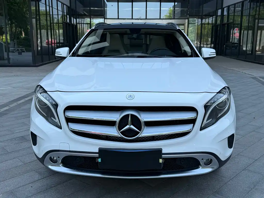 Mercedes-Benz GLA 2015 — фото 2