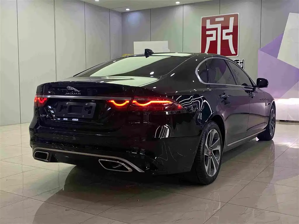 Jaguar XFL 2023 — фото 17