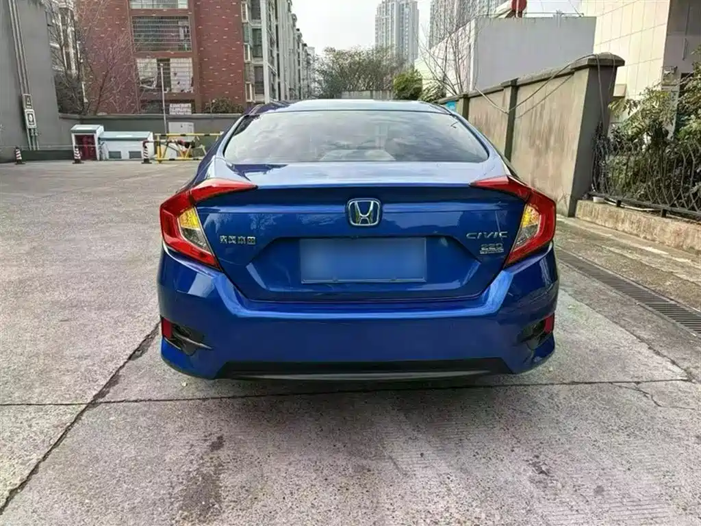 Honda Civic 2021 — фото 13