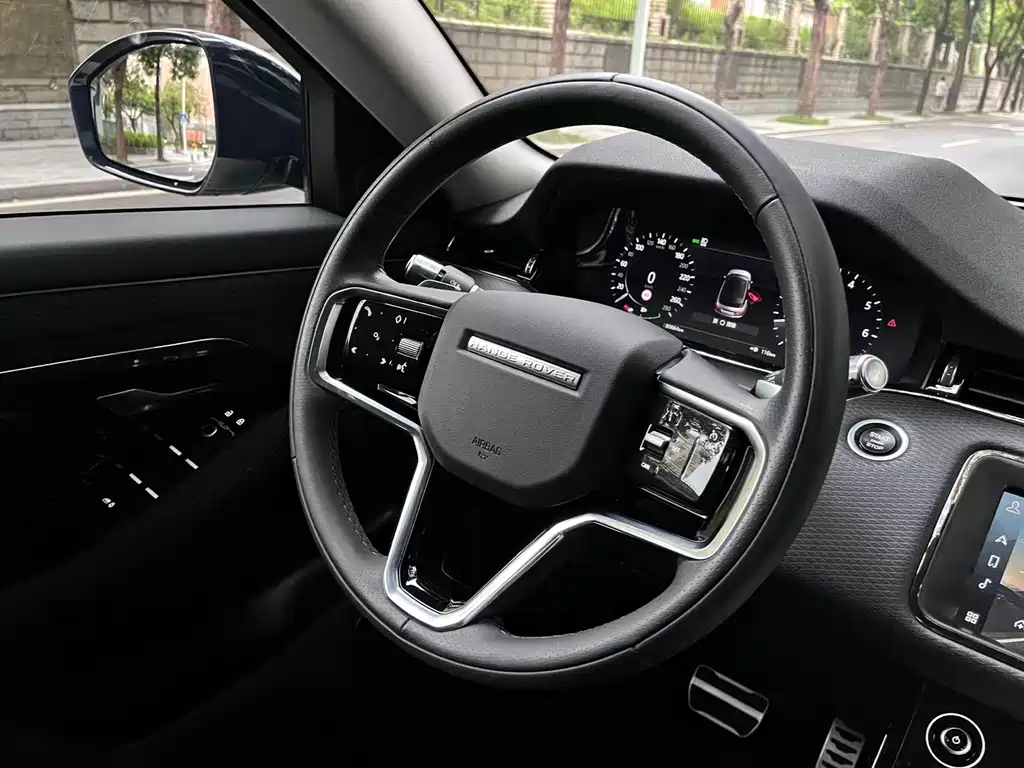 Land Rover Range Rover Evoque 2022 — фото 4