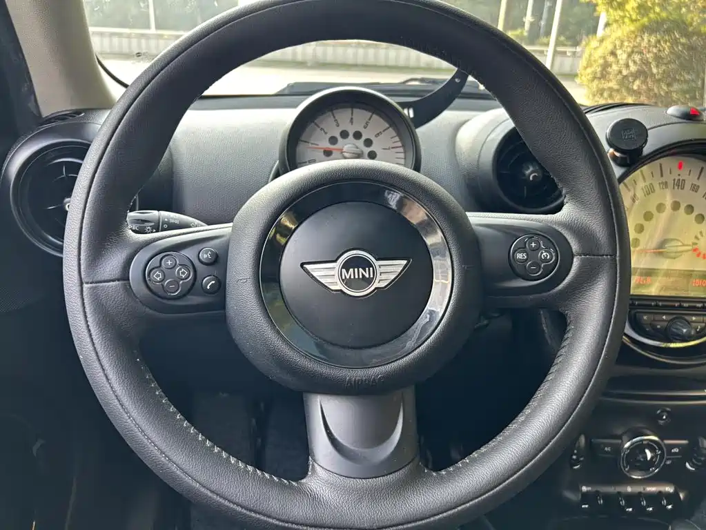 MINI Countryman 2013 — фото 16