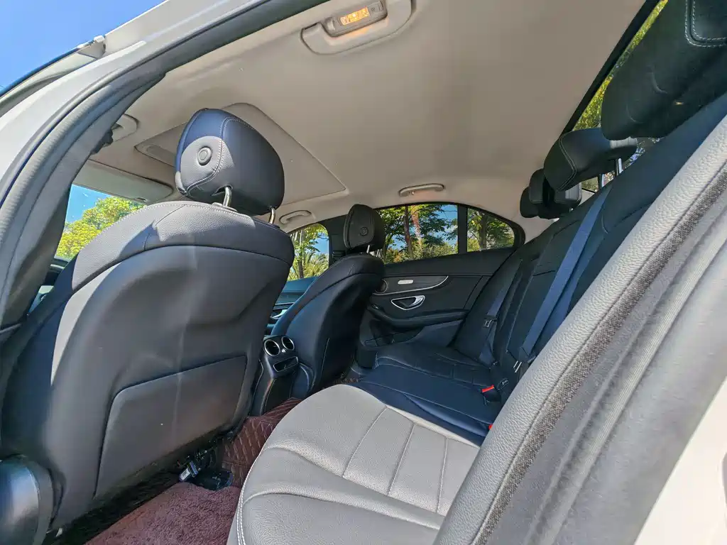 Mercedes-Benz C-Class 2020