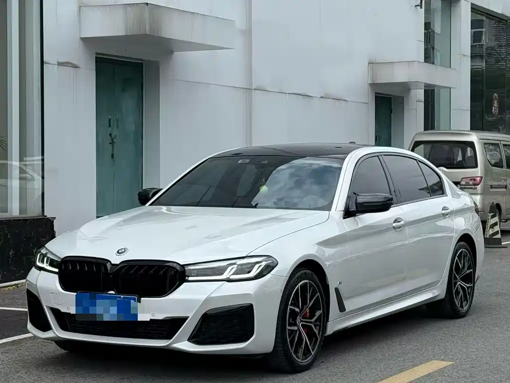 BMW 5 Series 2023