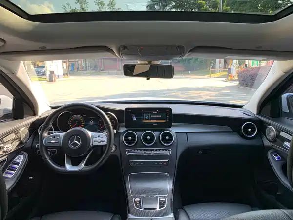 Mercedes-Benz C-Class 2020