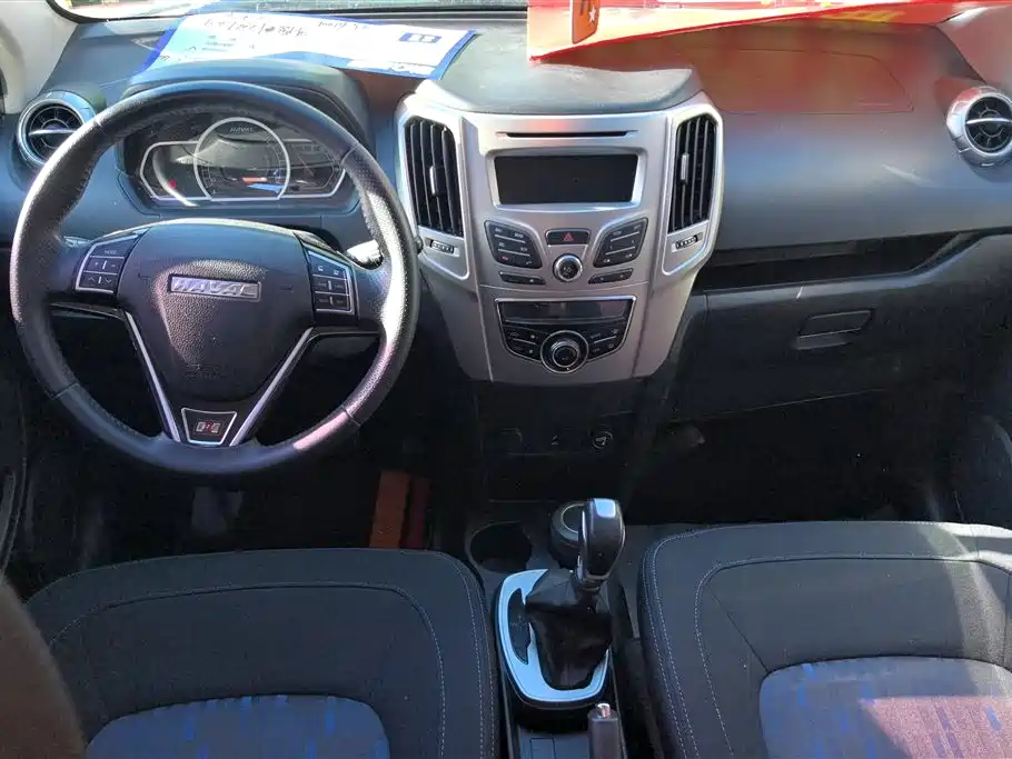 Haval H1 2016 — фото 12