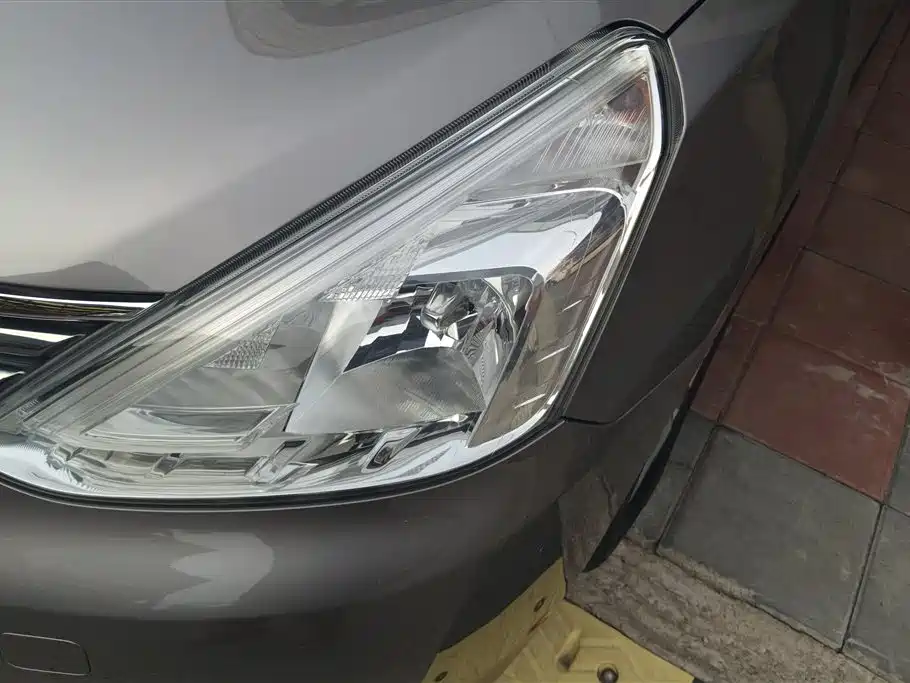 Nissan Livina 2014