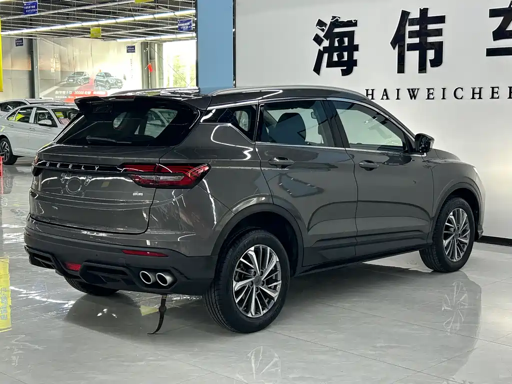 Geely Binyue 2022 — фото 10